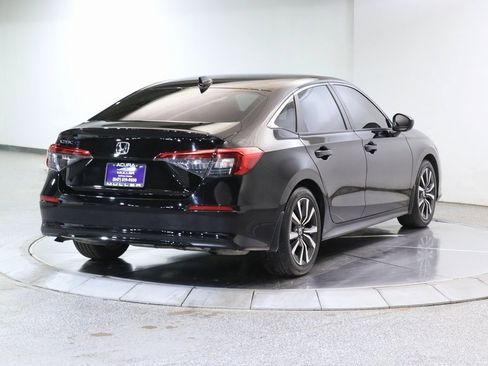 Used 2024 Honda Civic EX image 9