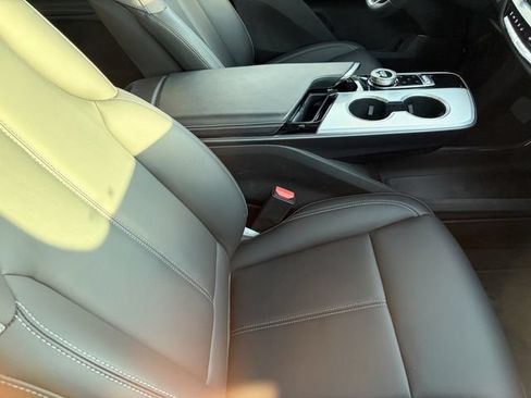 Used 2024 Cadillac Lyriq Tech RWD image 5