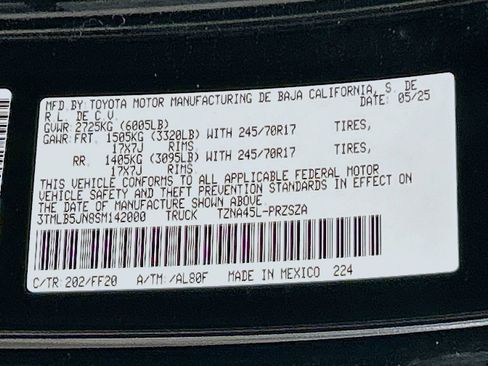 Used 2025 Toyota Tacoma SR5 AWD/4WD image 27