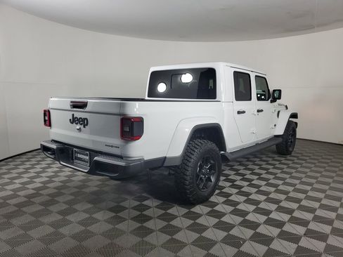 New 2025 Jeep Gladiator Sport image 4