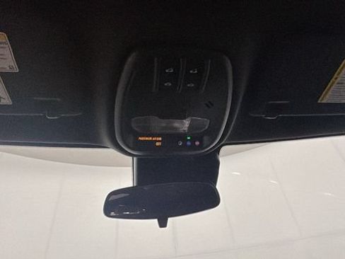 Used 2024 Chevrolet Trax RS w/ Sunroof Package FWD image 26