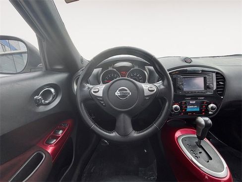 Used 2012 Nissan Juke SL image 12
