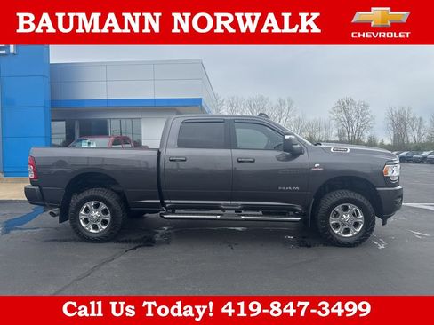 Used 2024 RAM 2500 Big Horn w/ Sport Appearance Package AWD/4WD image 8
