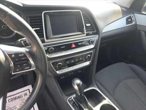 Used 2018 Hyundai Sonata SEL FWD image 14