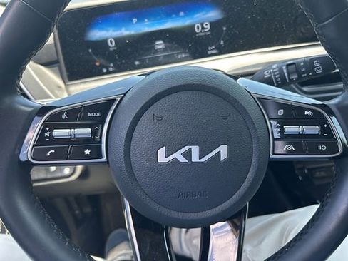 Certified 2024 Kia Seltos EX AWD/4WD image 17