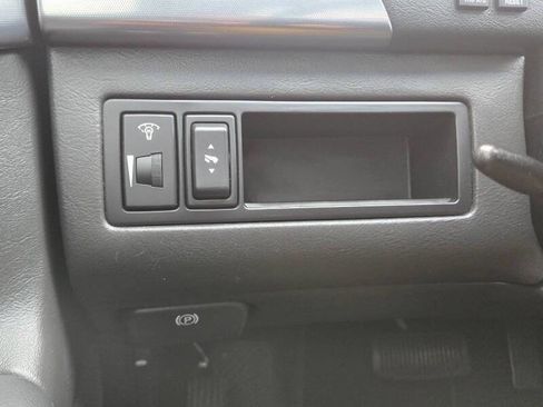 Used 2008 Kia Amanti w/ Leather Pkg FWD image 24