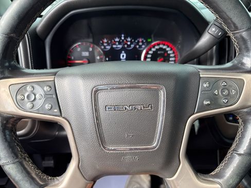 Used 2016 GMC Sierra 2500 Denali w/ Duramax Plus Package AWD/4WD image 29