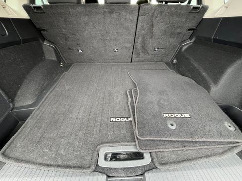 Used 2025 Nissan Rogue SV AWD/4WD image 33