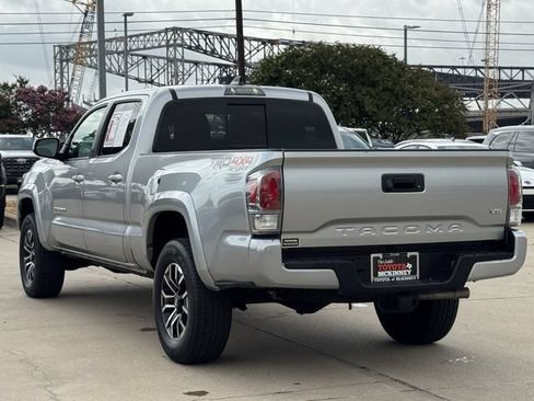 Used 2023 Toyota Tacoma TRD Sport AWD/4WD image 8