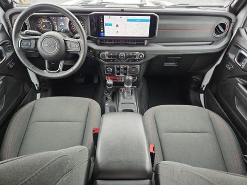 Used 2025 Jeep Wrangler Unlimited Rubicon image 15