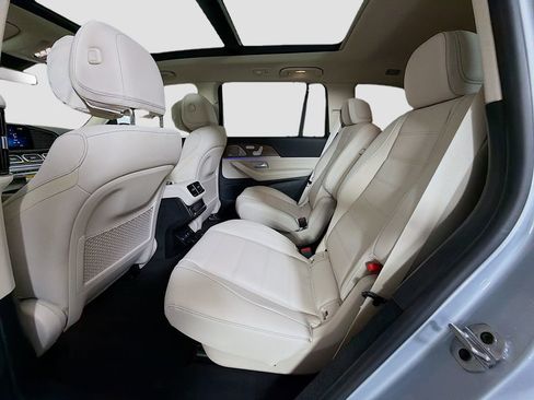New 2026 Mercedes-Benz GLS 450 4MATIC image 25