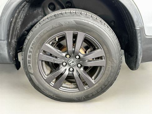 Used 2019 Honda Ridgeline Sport image 11