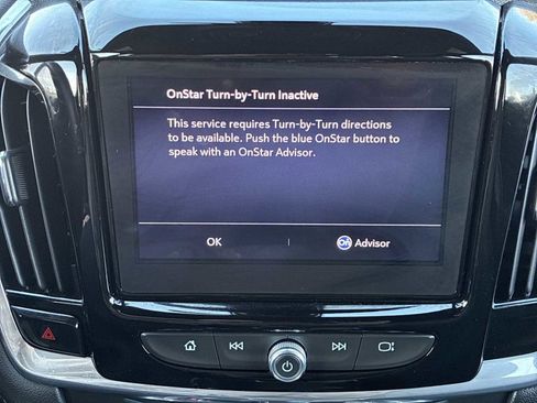 Used 2022 Chevrolet Traverse LT image 19