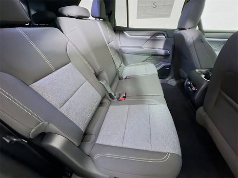 New 2026 GMC Acadia Elevation image 21