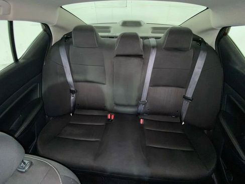 Used 2024 Nissan Altima 2.5 SV FWD image 14