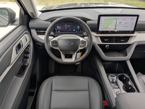 New 2026 Ford Explorer Active w/ Active Comfort Package image 15