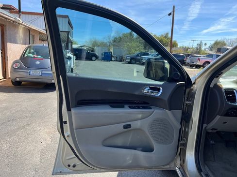 Used 2011 Dodge Durango Crew image 12