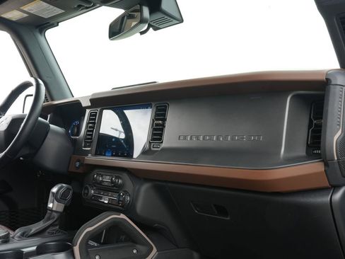 Used 2024 Ford Bronco Outer Banks AWD/4WD image 22