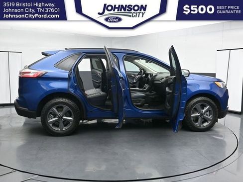 Certified 2023 Ford Edge SEL w/ Sport Appearance Package AWD/4WD image 36