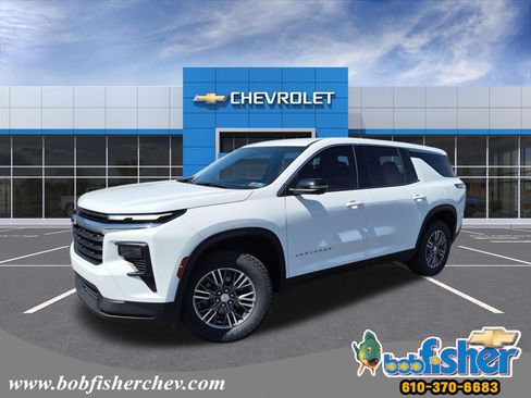 Certified 2024 Chevrolet Traverse LS AWD/4WD image 1
