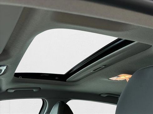 New 2025 Hyundai Elantra Limited image 22