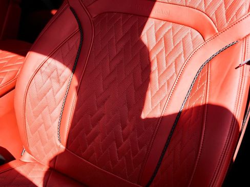 Used 2022 BMW M760i xDrive w/ Luxury Rear Seating Package AWD/4WD image 50