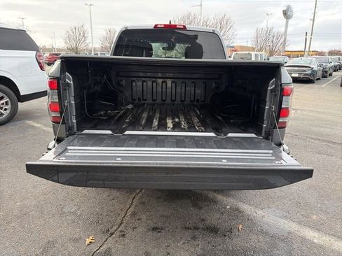 Used 2022 Nissan Frontier S w/ Technology Package image 9