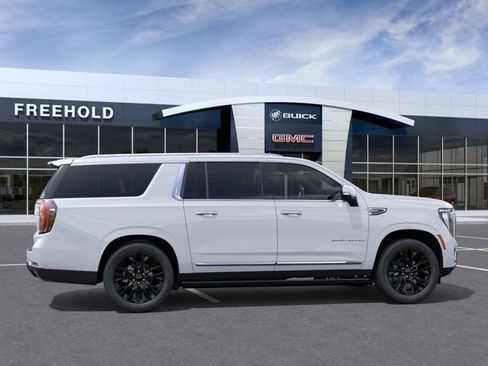New 2026 GMC Yukon XL Denali w/ Sun & Power Step Package AWD/4WD image 5