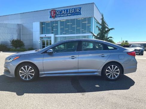 Used 2016 Hyundai Sonata Limited w/ Option Group 04 FWD image 6