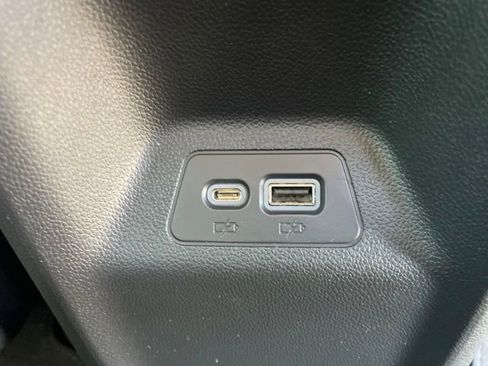Used 2023 Buick Envision Preferred FWD image 37