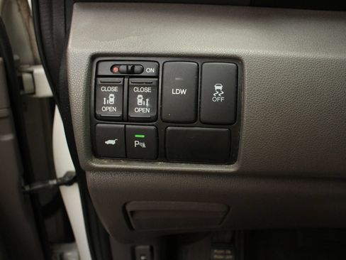 Used 2014 Honda Odyssey Touring image 30