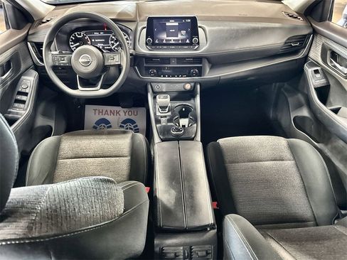 Used 2023 Nissan Rogue SV image 25