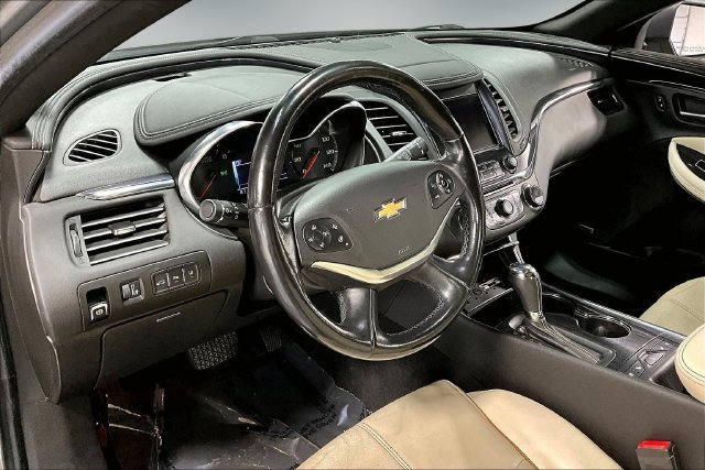 Used 2017 Chevrolet Impala Premier w/ Enhanced Convenience Package FWD image 17
