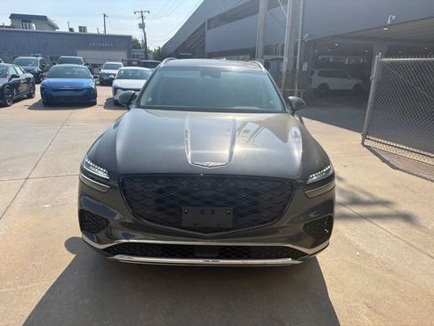 Used 2026 Genesis GV70 2.5T AWD/4WD image 2