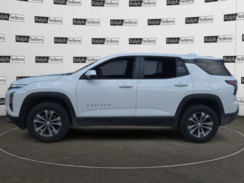 Used 2026 Chevrolet Equinox LT FWD image 3