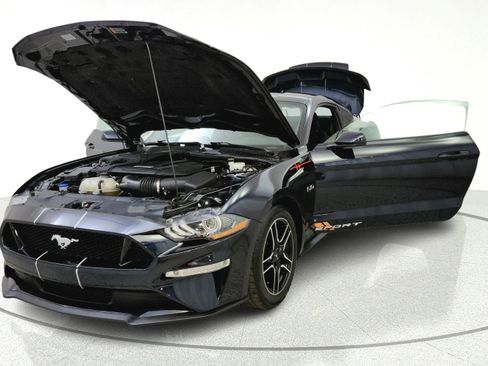 Used 2021 Ford Mustang GT RWD image 10