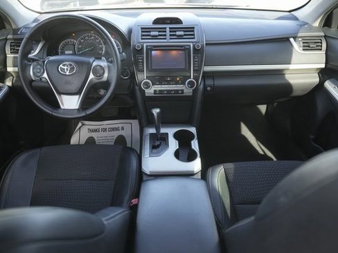 Used 2012 Toyota Camry SE image 21
