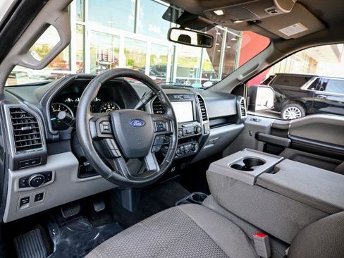 Used 2019 Ford F150 XLT w/ Equipment Group 302A Luxury AWD/4WD image 13