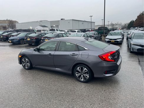 Used 2018 Honda Civic EX-L image 4
