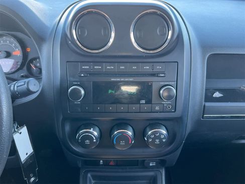 Used 2015 Jeep Patriot Sport w/ Power Value Group image 27