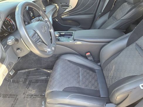 Certified 2022 Lexus LS 500 F Sport w/ Accessory Package (Z2) RWD image 14