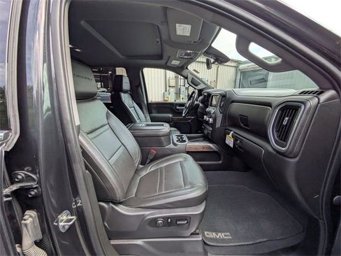Used 2020 GMC Sierra 2500 Denali w/ Denali Ultimate Package image 37