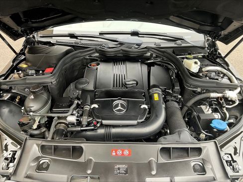 Used 2013 Mercedes-Benz C 250 Sedan image 29
