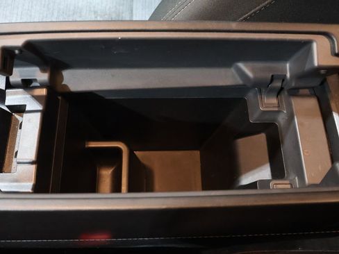 Used 2022 Nissan Rogue S image 30