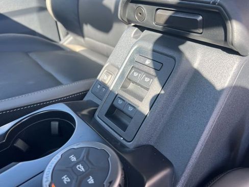 New 2025 Ford Bronco Outer Banks AWD/4WD image 19