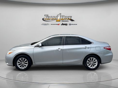 Used 2015 Toyota Camry LE FWD image 5