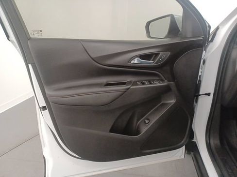 Used 2024 Chevrolet Equinox RS w/ LPO, Floor Liner Package FWD image 15