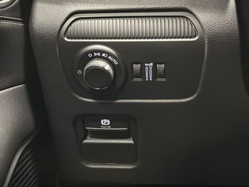 New 2026 Jeep Grand Wagoneer Limited AWD/4WD image 32