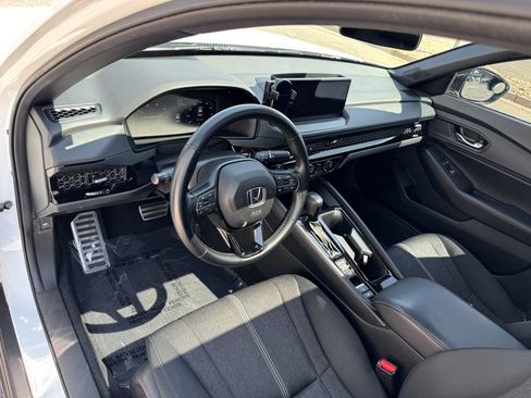 Used 2024 Honda Accord Sport image 19