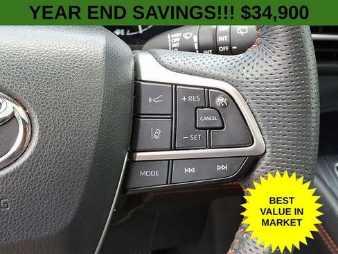 Used 2023 Toyota Sienna XSE image 26